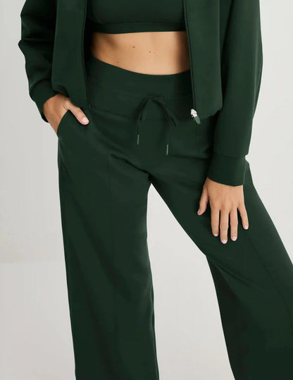 CloudCut™ Straight Leg Pant