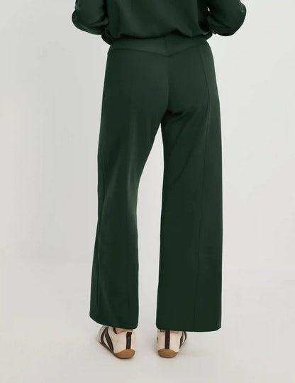 CloudCut™ Straight Leg Pant