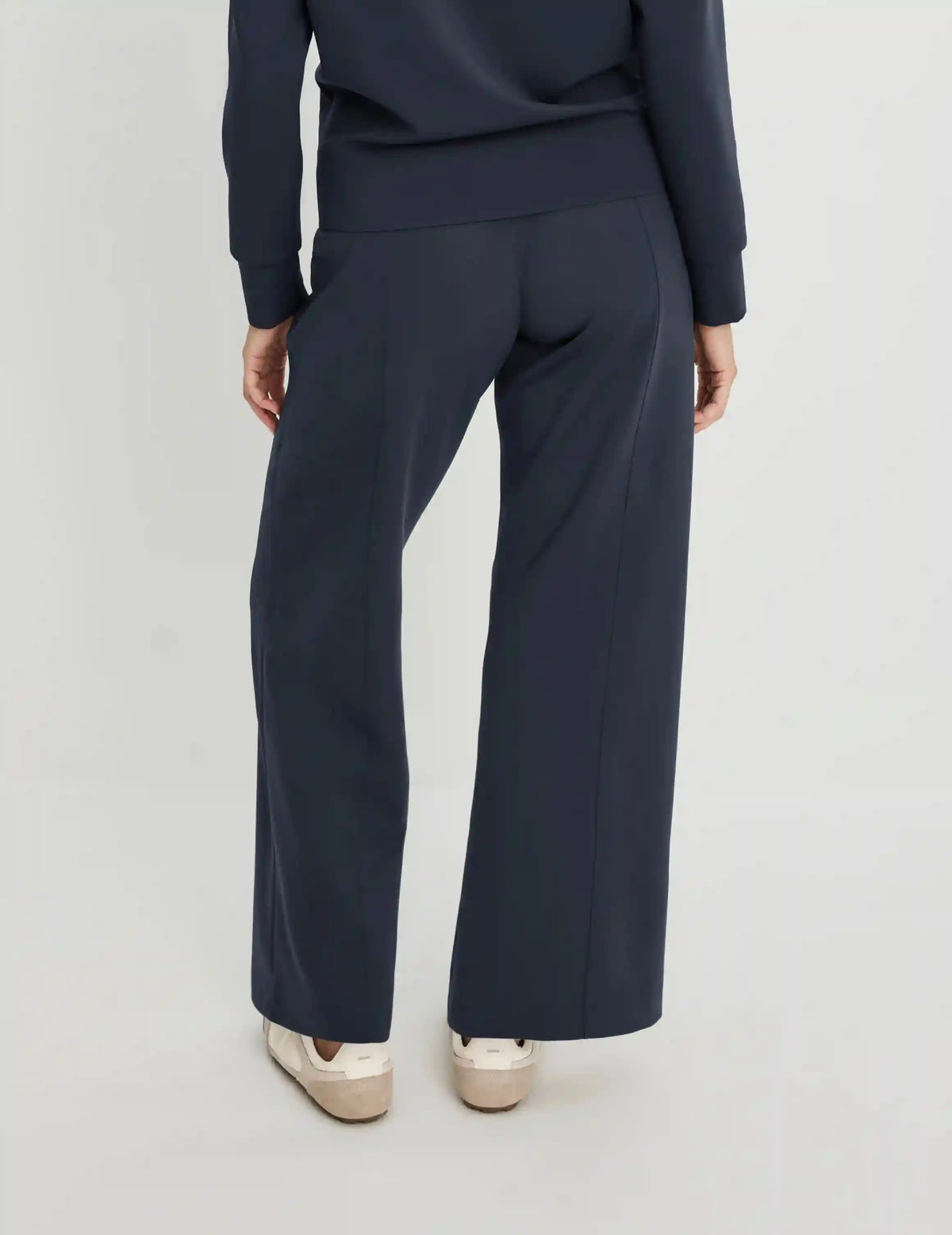 CloudCut™ Straight Leg Pant