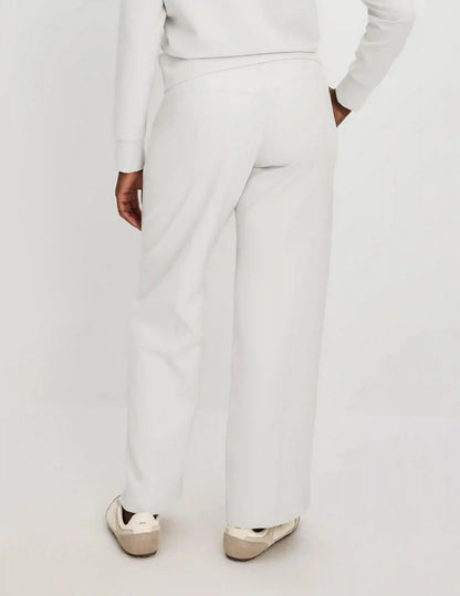 CloudCut™ Straight Leg Pant