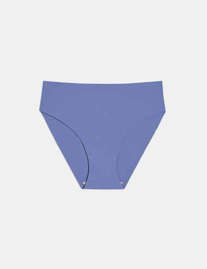 Essential No-Show French Cut