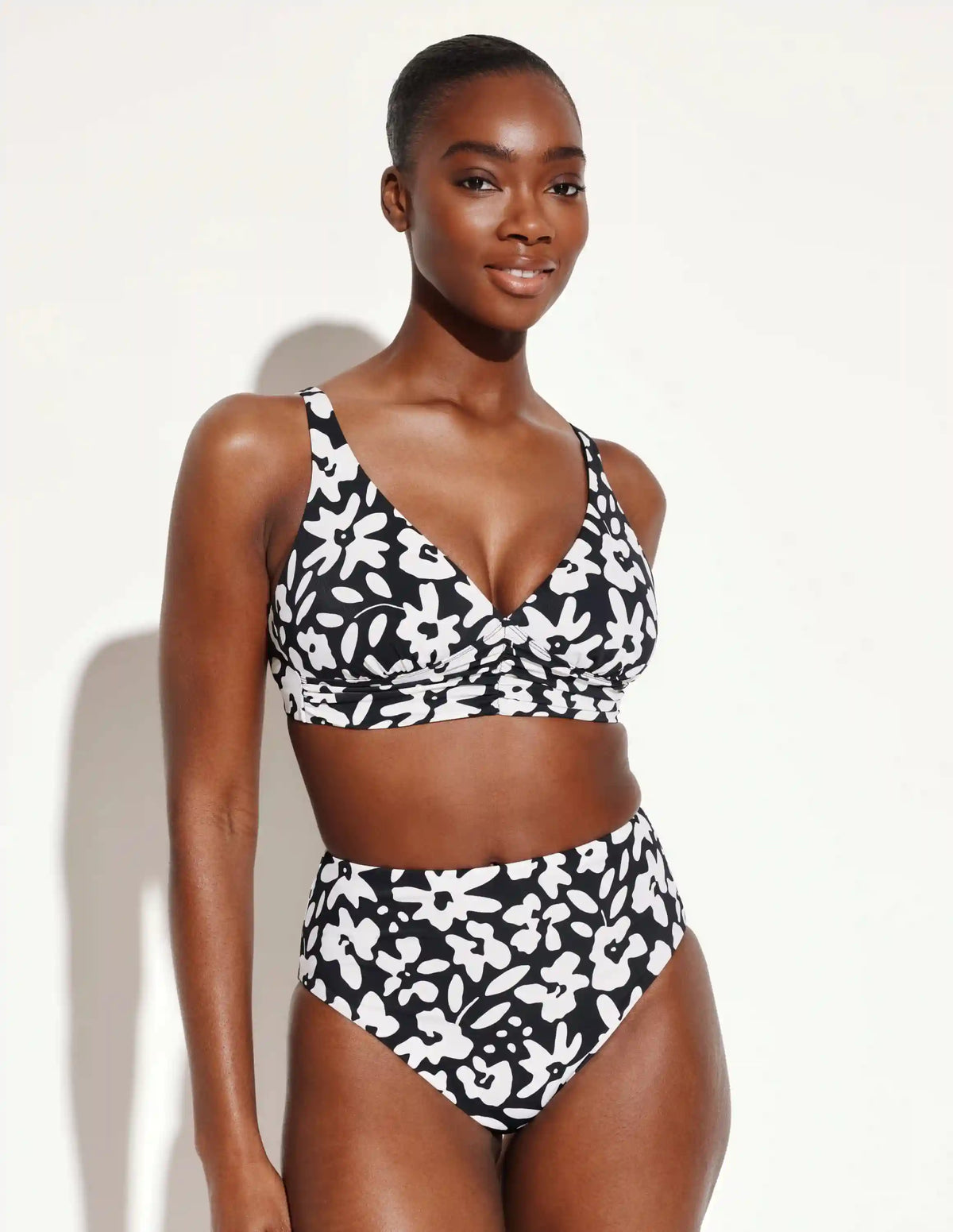 Sculpt Ruched Deep V Bikini Top