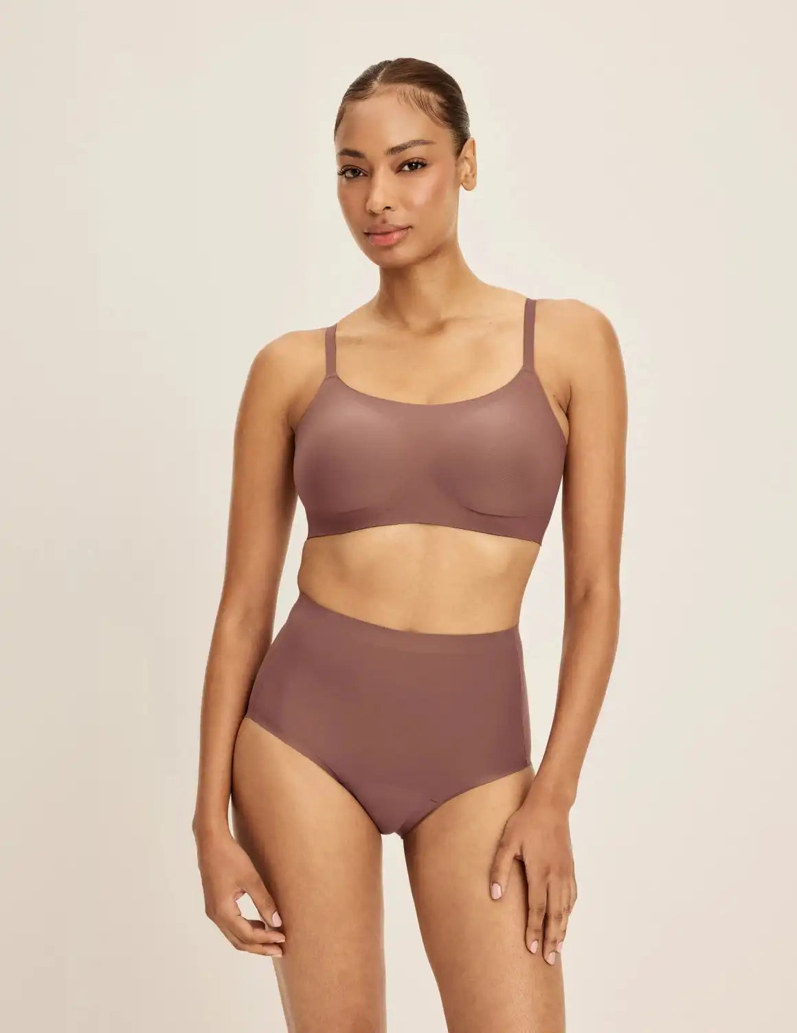 Revolution Scoop Bra