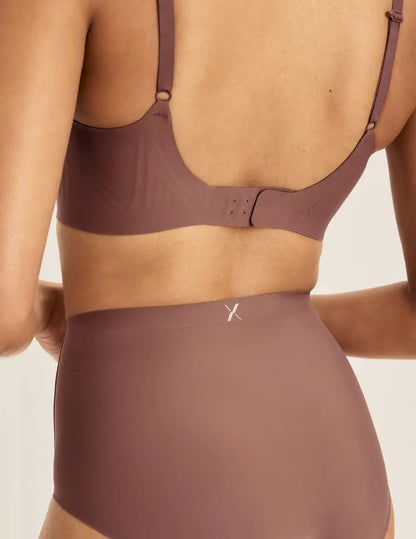 Revolution Scoop Bra