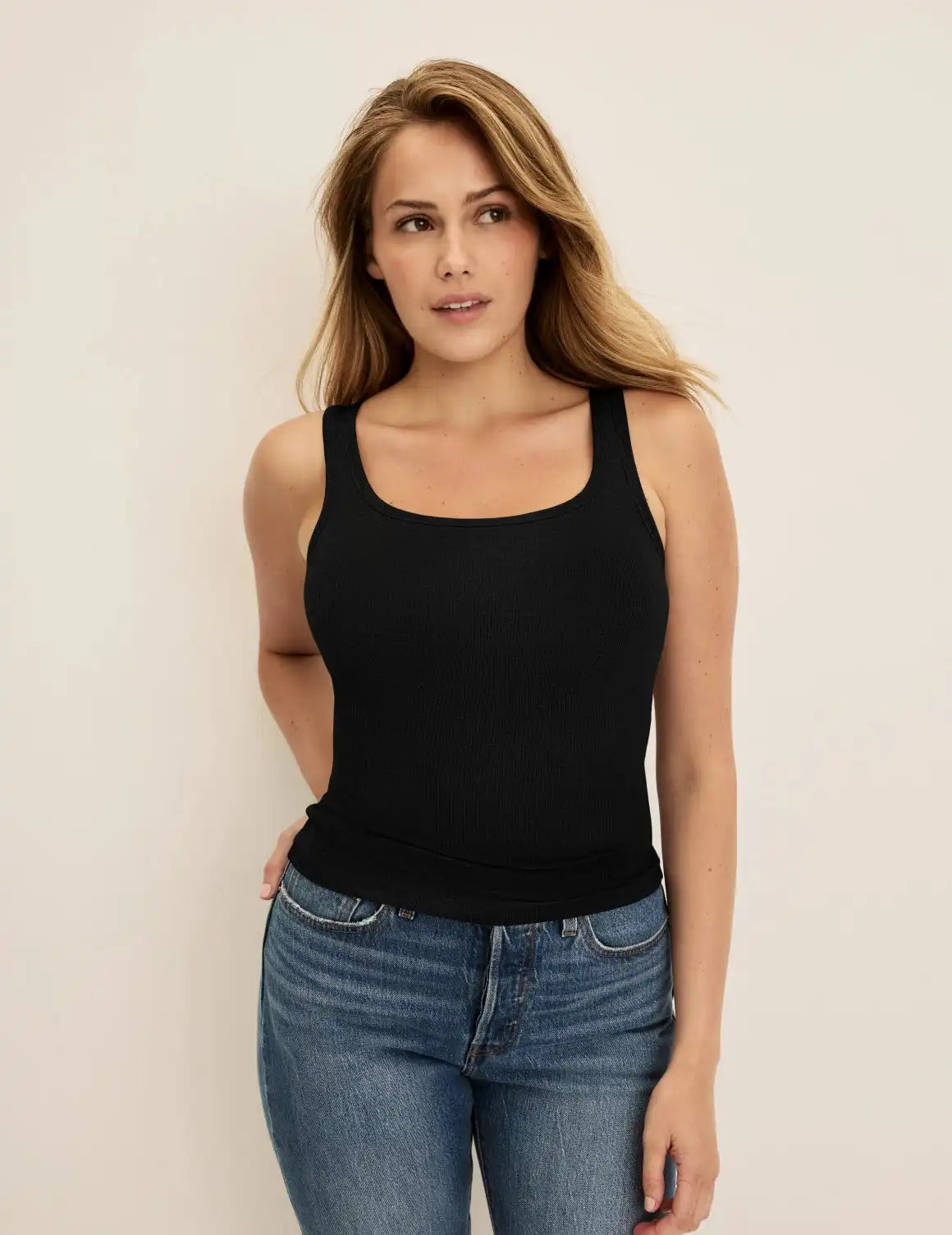 Modal Rib Tank